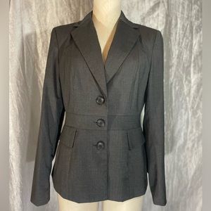 Banana Republic classic fitted gray blazer with 3 buttons
